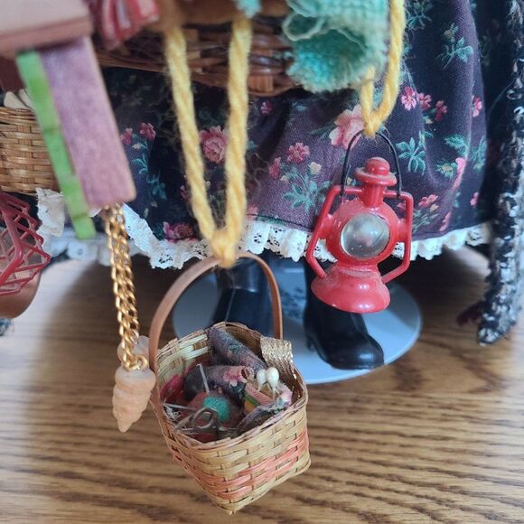 Vintage Artisan OOAK Handcrafted Old Woman Peddler Doll With Treasures And Stand - Picture 8 of 15